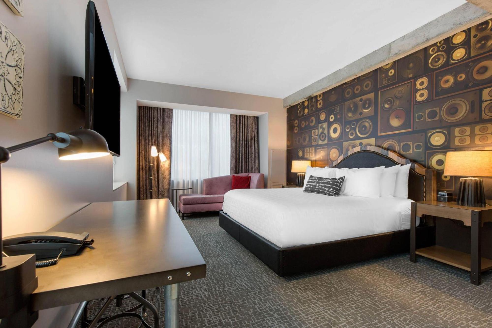 Hotel Cambria Downtown 4*
