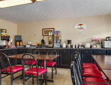 Super 8 By Wyndham Whites Creek/ Nw Area Hotel 2*