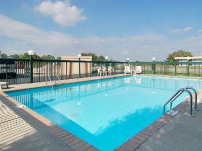 Sleep Near Percy Priest 2* Nashville