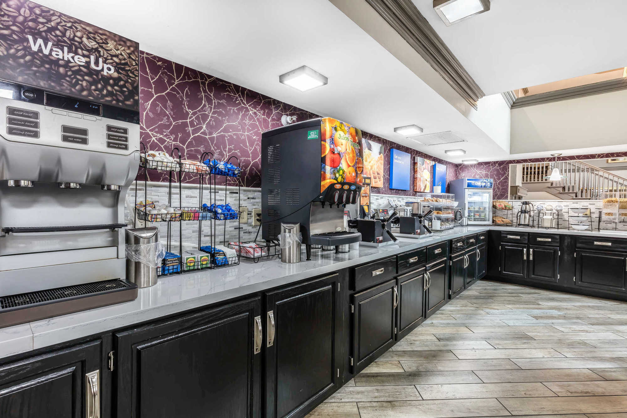 Hotel Comfort & Near Tanger Outlets I-24 Antioch