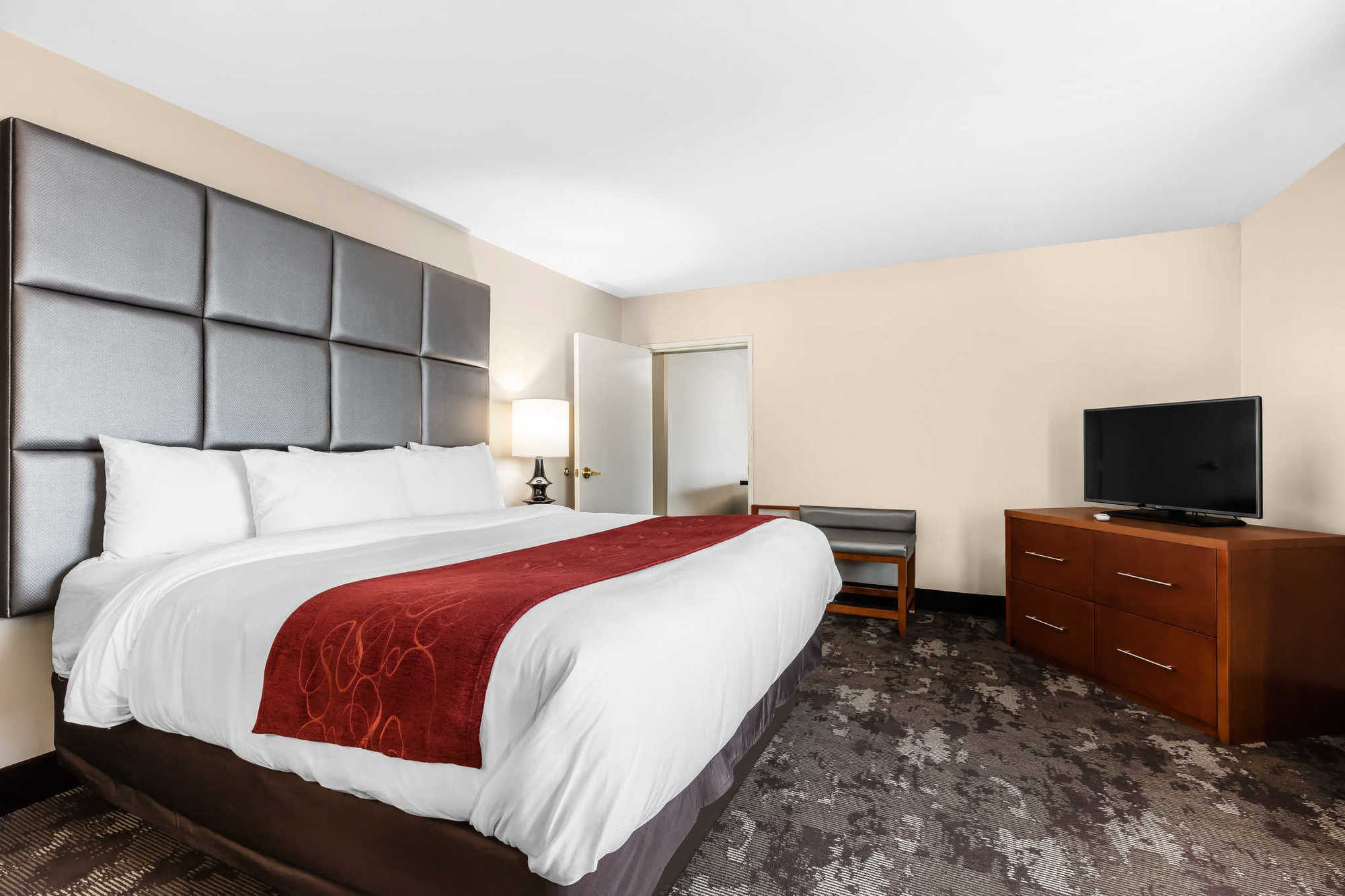 Comfort & Near Tanger Outlets I-24 Antioch Nashville