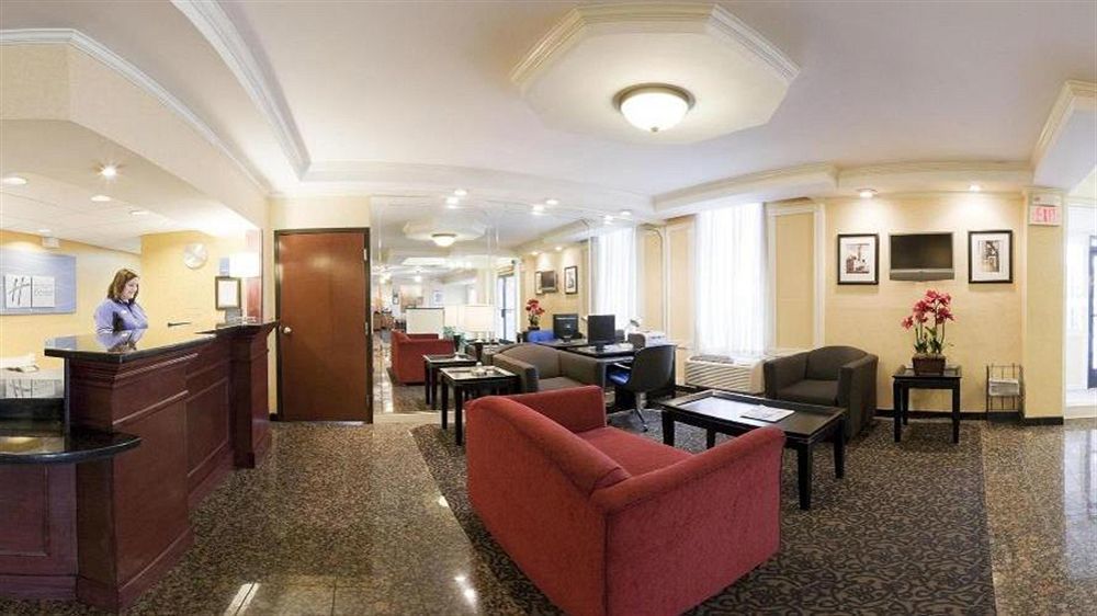 Express & Nashville-i-40 & I-24 Hotel