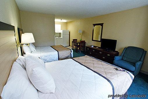 Extended America Select - - Airport Nashville