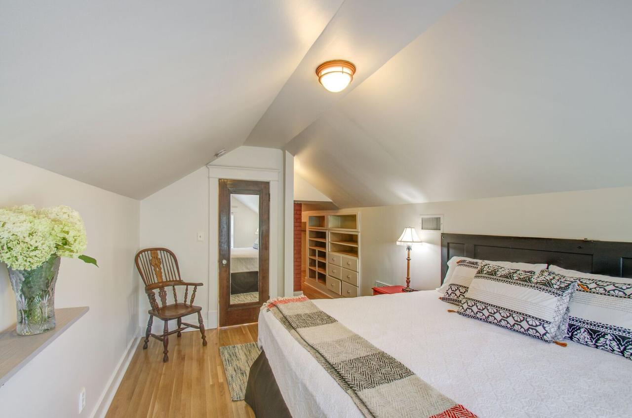 Belmont Blvd Bed & Breakfast 3*