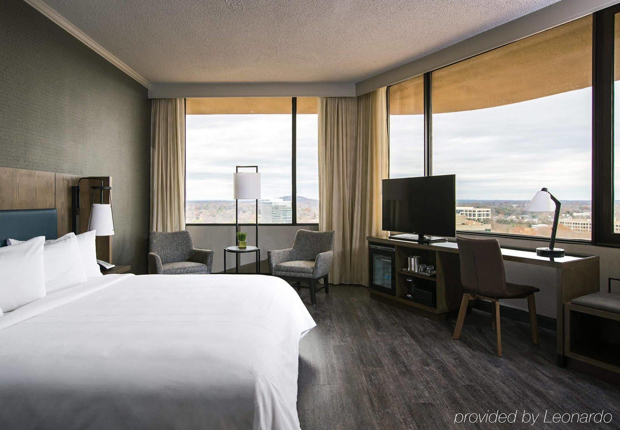 Sonesta Airport Hotel