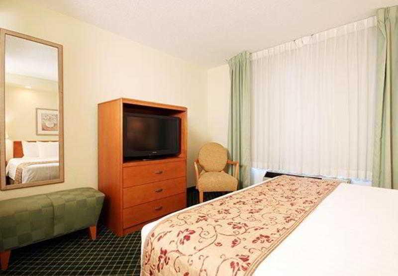 Best Western Plus Airport - Bna Nashville