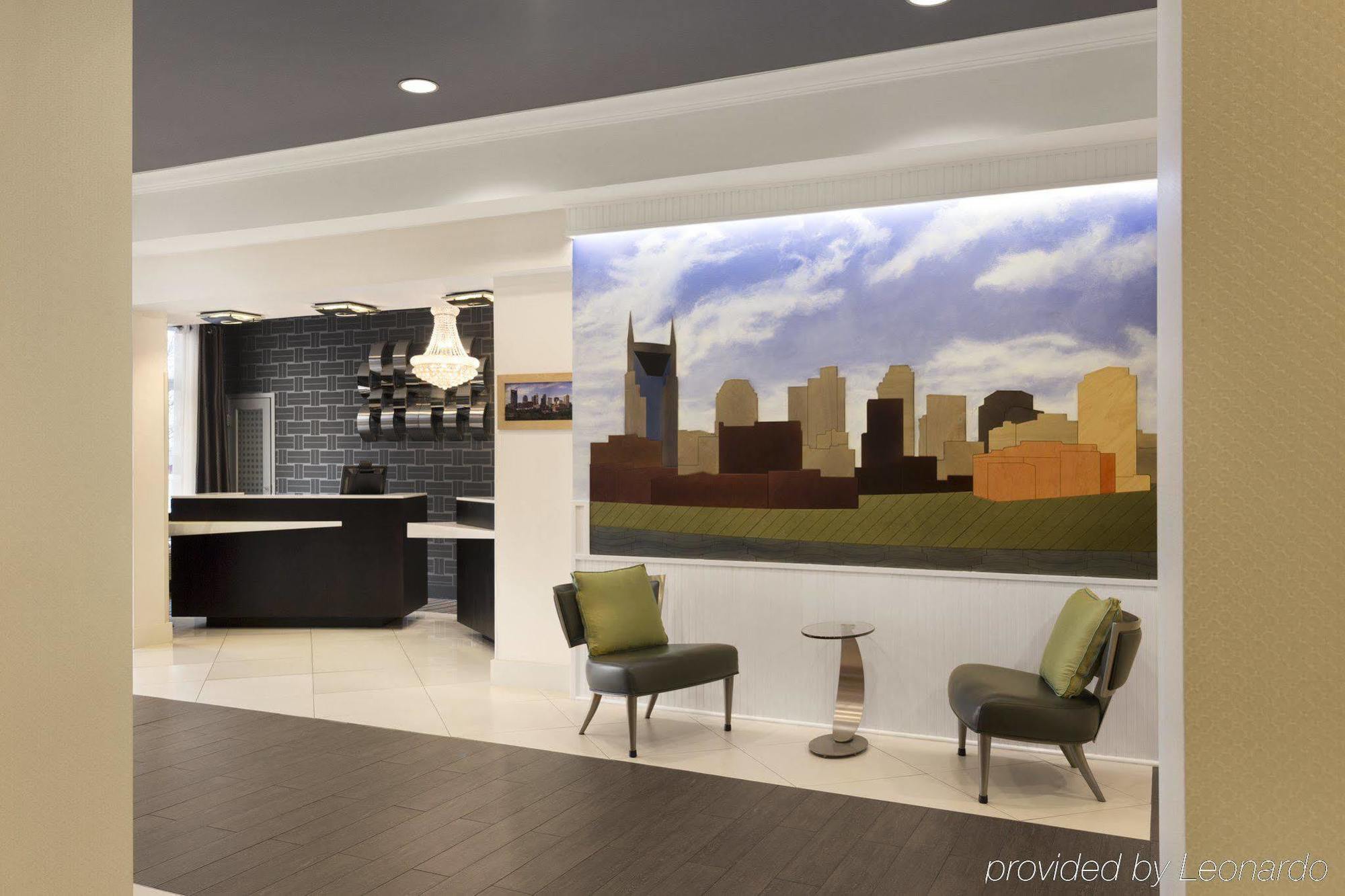 Country & By Radisson Airport Tn Hotel 3*