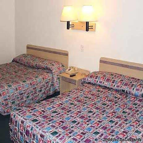 Somatel Airport Hotel 2*