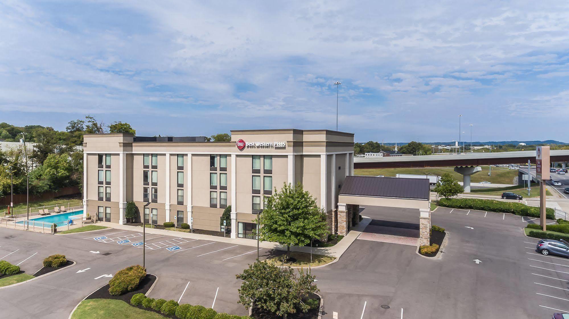 Best Western Plus Belle Meade & 2*