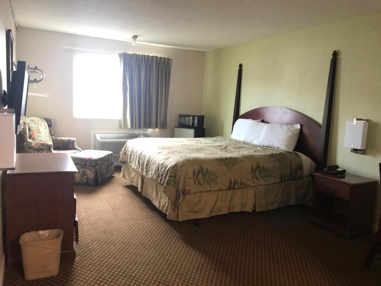 Inn Regency Inn & Suites 2*