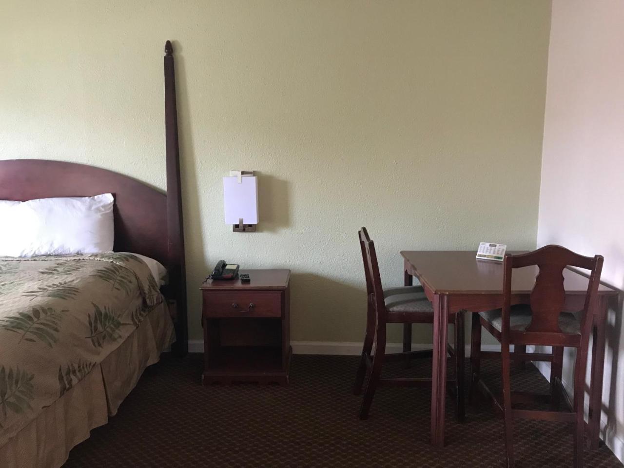 Regency Inn & Suites Inn Nashville