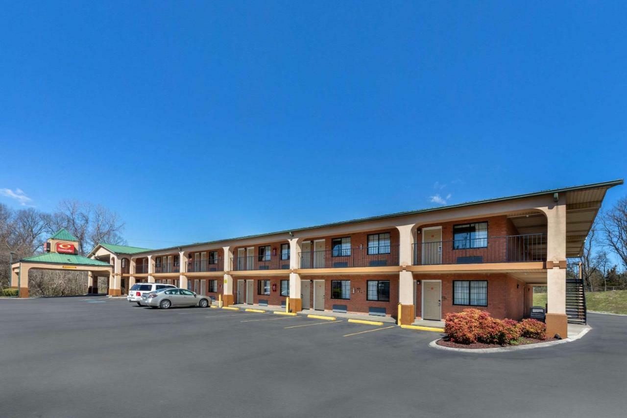 Econo Lodge *
