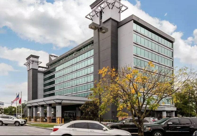 Hotel Downtown - Stadium By Ihg 3*