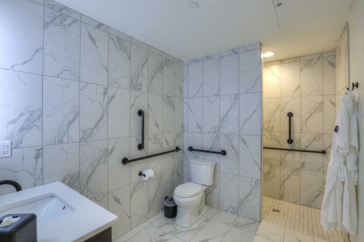 Hotel 154 3*