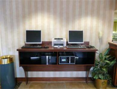 Hotel Baymont By Wyndham Airport Nashville
