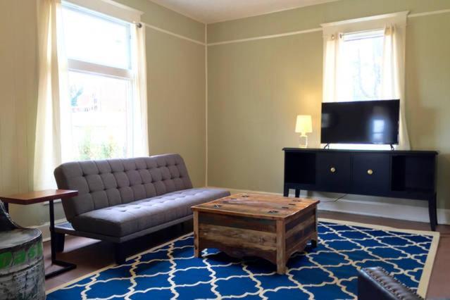 12 South-walk To Bars+coffee+food+shops+belmont *