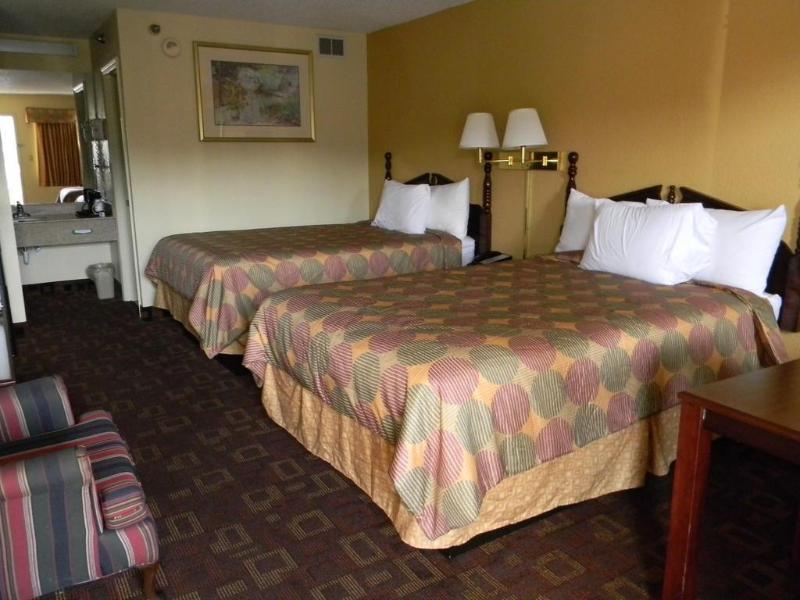 Hotel Days By Wyndham Airport East Nashville