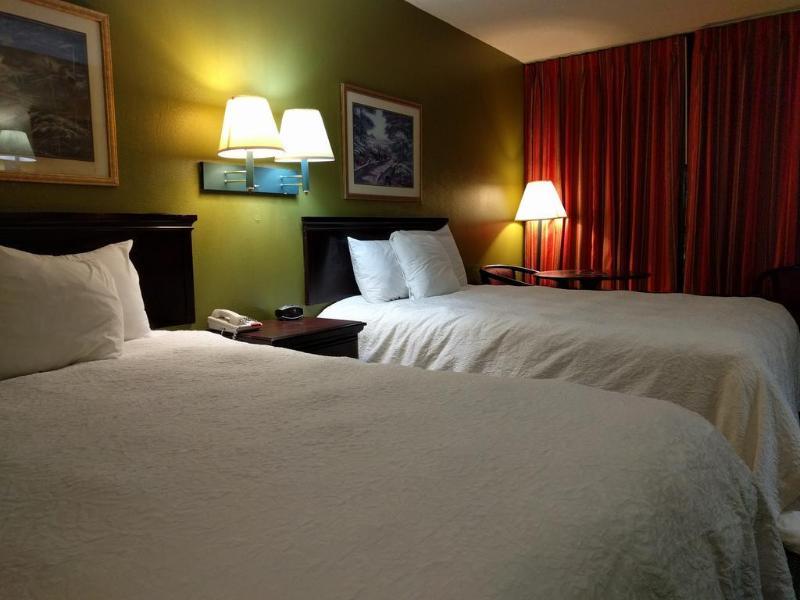 Hotel Days By Wyndham Saint Thomas West Hospital 2*