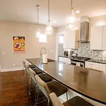 Huge4bedr10mintodtownsafe Nashville