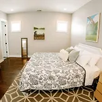 Huge4bedr10mintodtownsafe Nashville