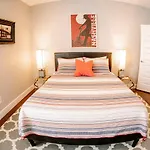 Huge4bedr10mintodtownsafe Holiday home *