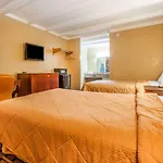 Rodeway Inn Nashville Airport