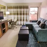 Hampton & Nashville-airport Hotel 3*