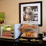 Hampton Inn & Suites Nashville / Airport