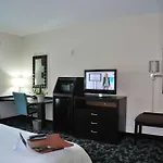Hampton Inn & Suites Nashville At Opryland