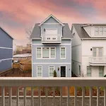The Monroe By Avantstay Apartment