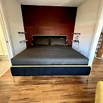 Jink Hippies And Cowboys - 7 Beds - Sleeps 10