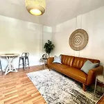 Apartment Best Location To See All Of *