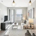Contemporary 1Br, In Unit Washer Dryer, Free Parking With All Amenities! Apts