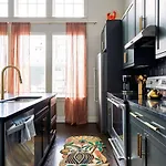 Posh Penthouse In Walkable Neighborhood To So Much