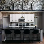 Moody Luxe Penthouse In The Heart Of 12Th South!