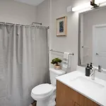 Apartment Palatial Abode With Downtown View & Free Parking Nashville