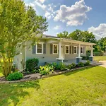 Quiet Old Hickory Home Rental W/ Deck
