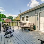 Quiet Old Hickory W/ Deck Holiday home Nashville