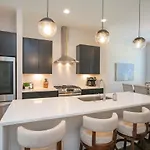 Holiday home Luxury Townhome Skyline Views Mins To Dt