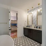 Dolly's Big House - 18 Beds Skydeck Views Holiday home Nashville