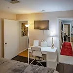New Listing! Gorgeous Downtown Walk To On The River #3 Aparthotel Nashville