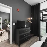 Apartment Chic East Nash - Walk To Restaurants Bars And Music *
