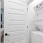 Near Downtown Broadway & Stadium With Free Parking * Nashville