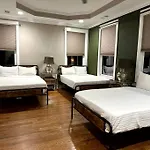Holiday home Keys & Canvas East I Rooftop Hot Tub I 5 Mi To Broadway *