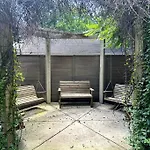 Holiday home Keys & Canvas East I Rooftop Hot Tub I 5 Mi To Broadway *