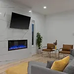 Huge Luxury Urban Oasis 5 Minutes To Downtown Nashville With Free Parking