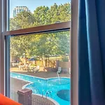 Famous Music Row 1 Bedroom With Free Parking And Pool Holiday home Nashville