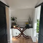 Modern Close To Downtown Nashville