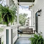 Modern Boho Family House Near Shops In East Nashville