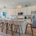 Holiday home Carrie Underwood's East Side Rooftop Game